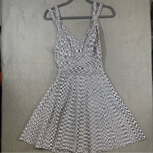 Guess Los Angels Bondage Fit & Flare Black and White Body Con Dress Size S.